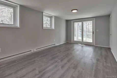 361 Allen Road Salt Point NY 12578