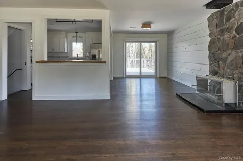 361 Allen Road Salt Point NY 12578