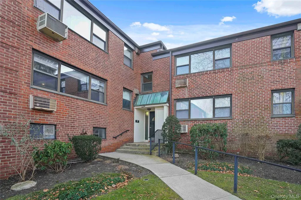 79 Beacon Hill Drive Dobbs Ferry NY 10522