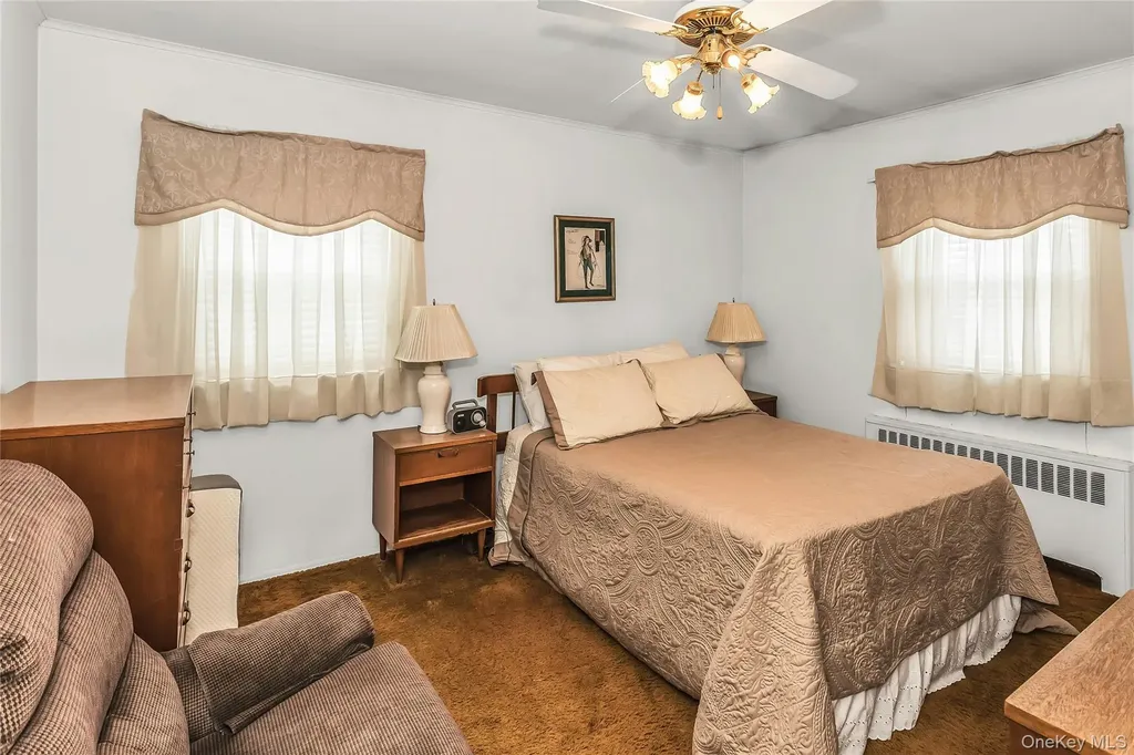 80 Knickerbocker Road N Plainview NY 11803