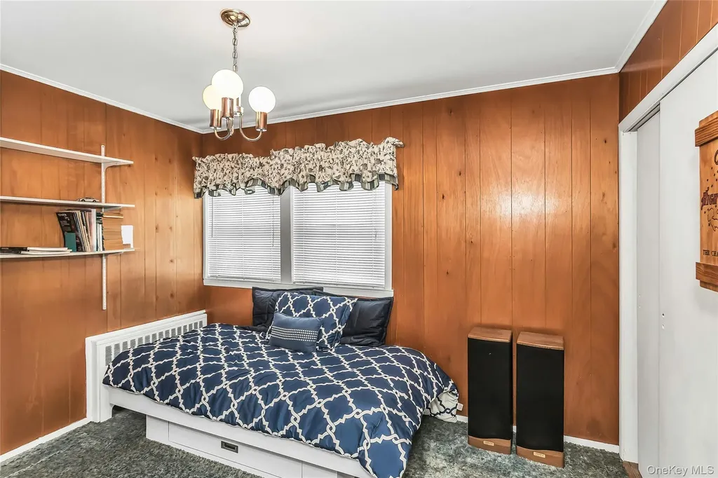 80 Knickerbocker Road N Plainview NY 11803