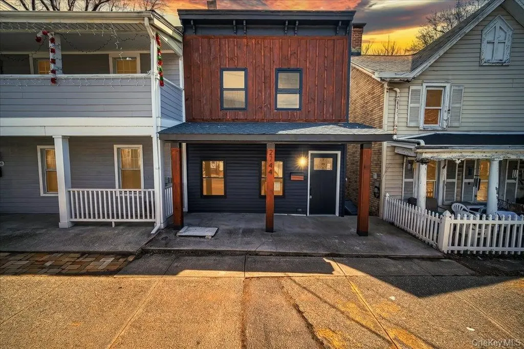 2744 W Main Street Wappingers Falls NY 12590