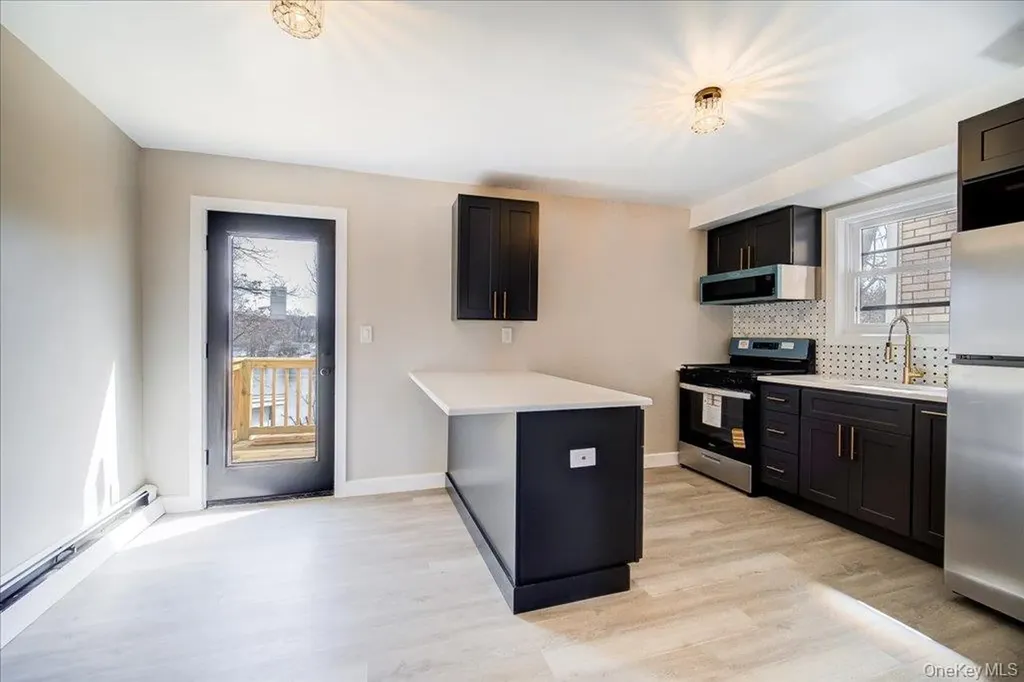 2744 W Main Street Wappingers Falls NY 12590