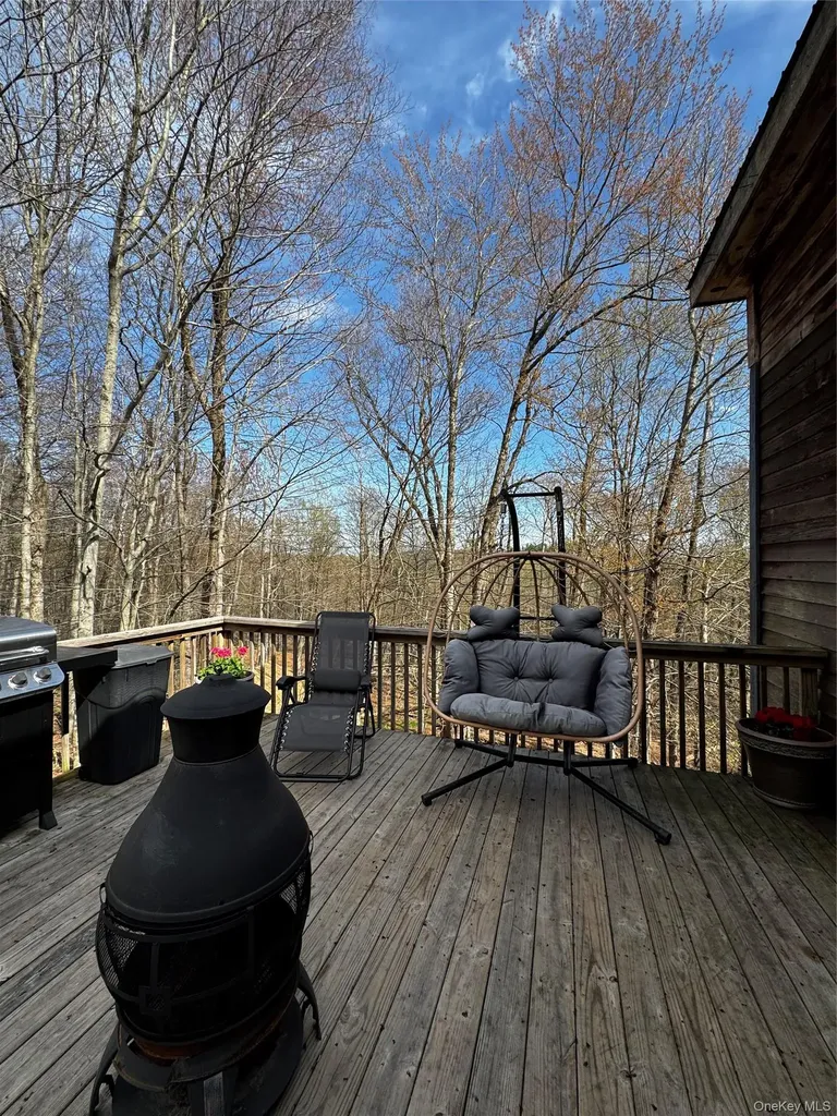 118 Whispering Pines Road Neversink NY 12765