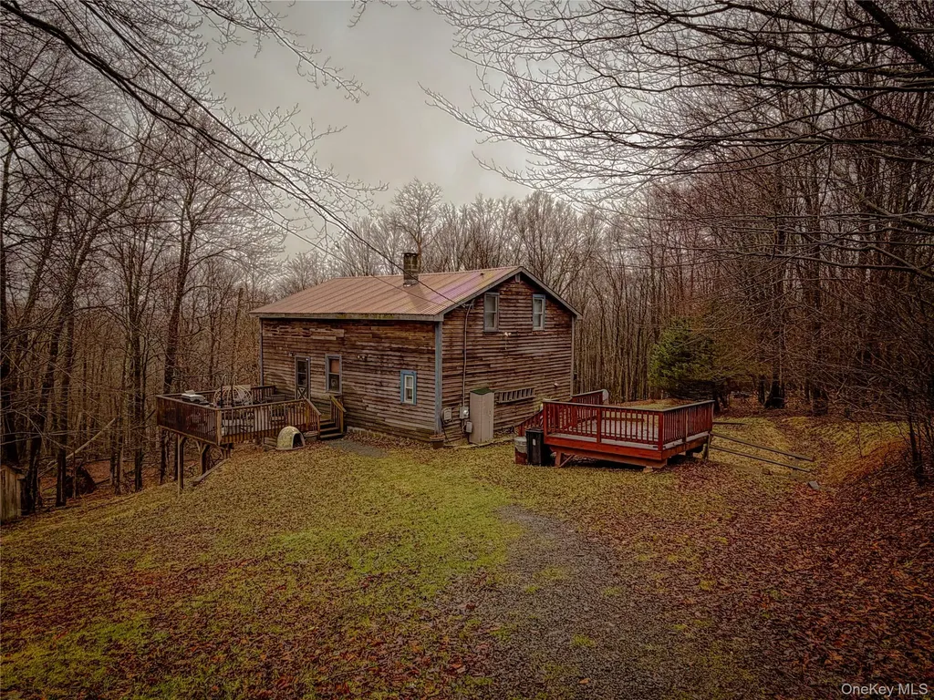 118 Whispering Pines Road Neversink NY 12765