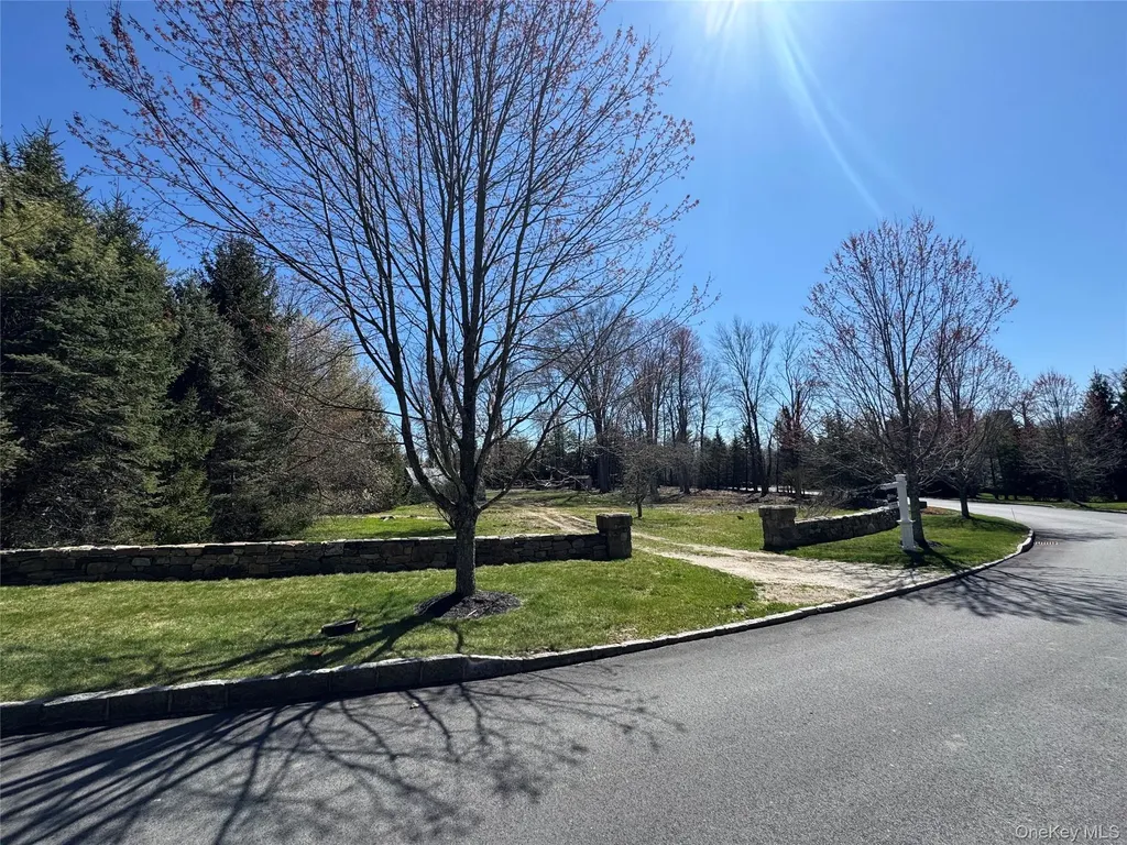 5 Stone Bridge Road Purchase NY 10577