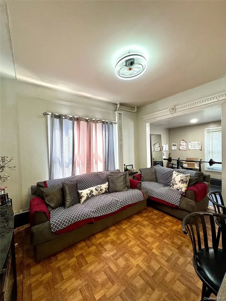 1811 Parkview Avenue Bronx NY 10461