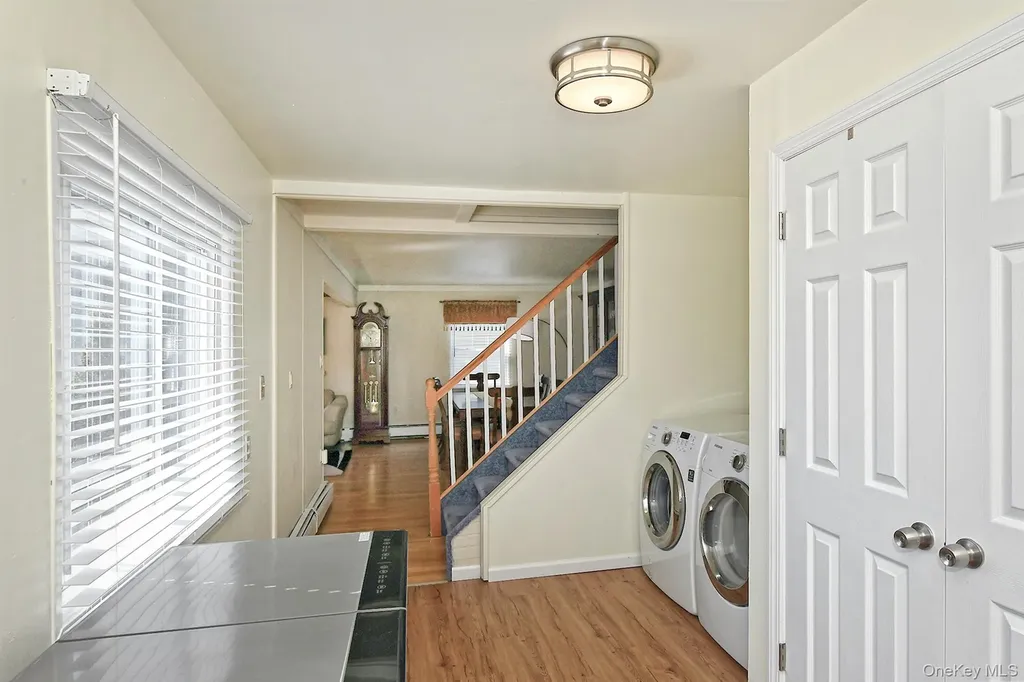 78 Center Lane Levittown NY 11756