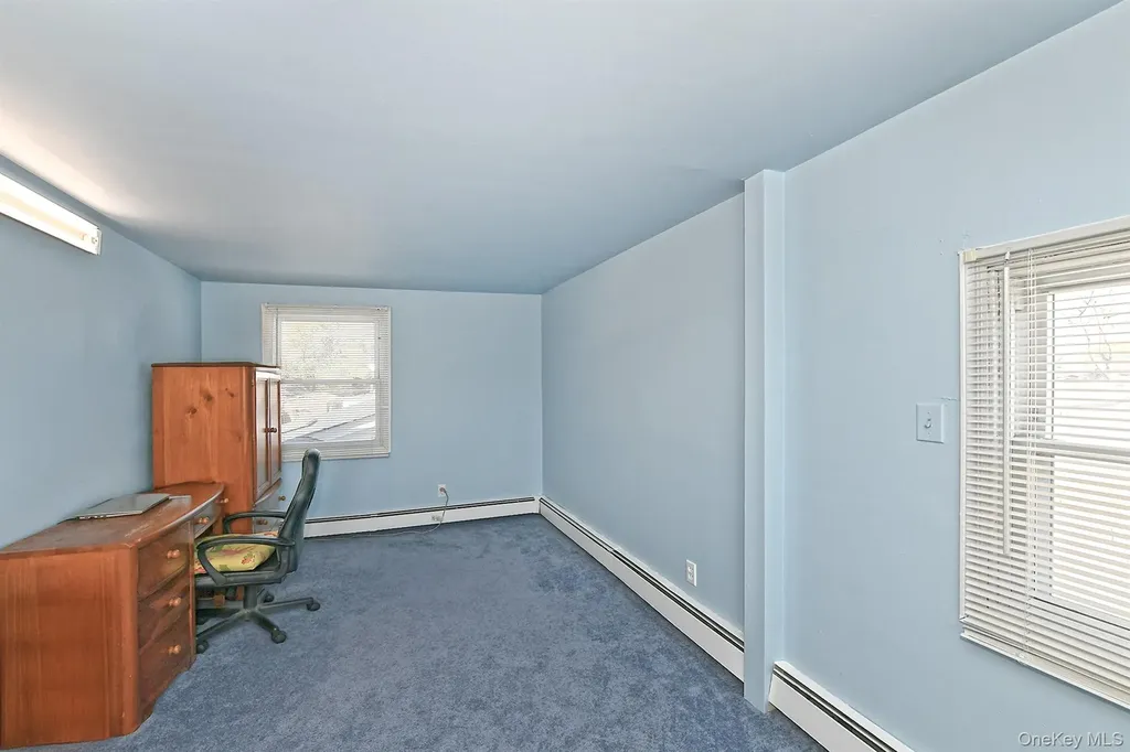 78 Center Lane Levittown NY 11756