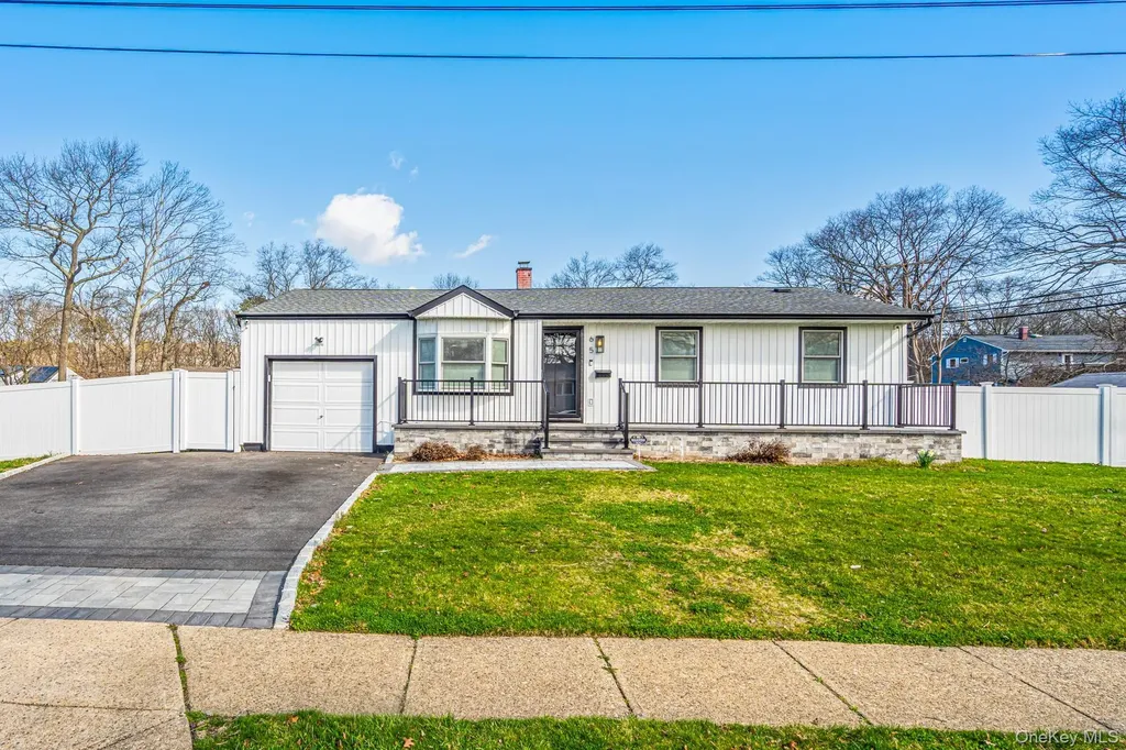 65 39th Street Islip NY 11751