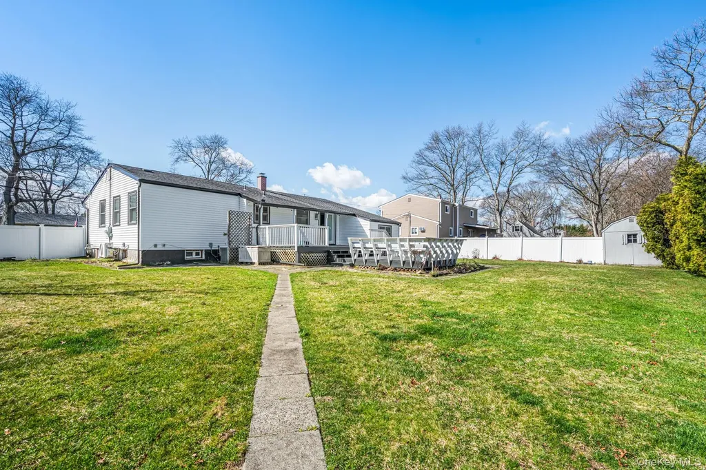 65 39th Street Islip NY 11751