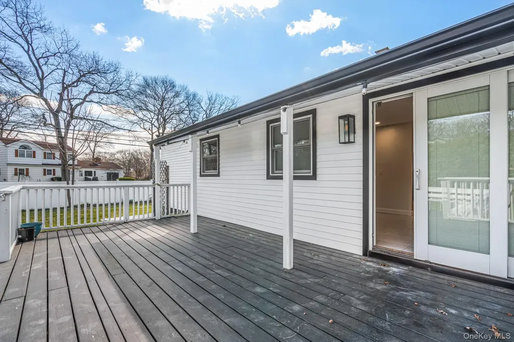 65 39th Street Islip NY 11751