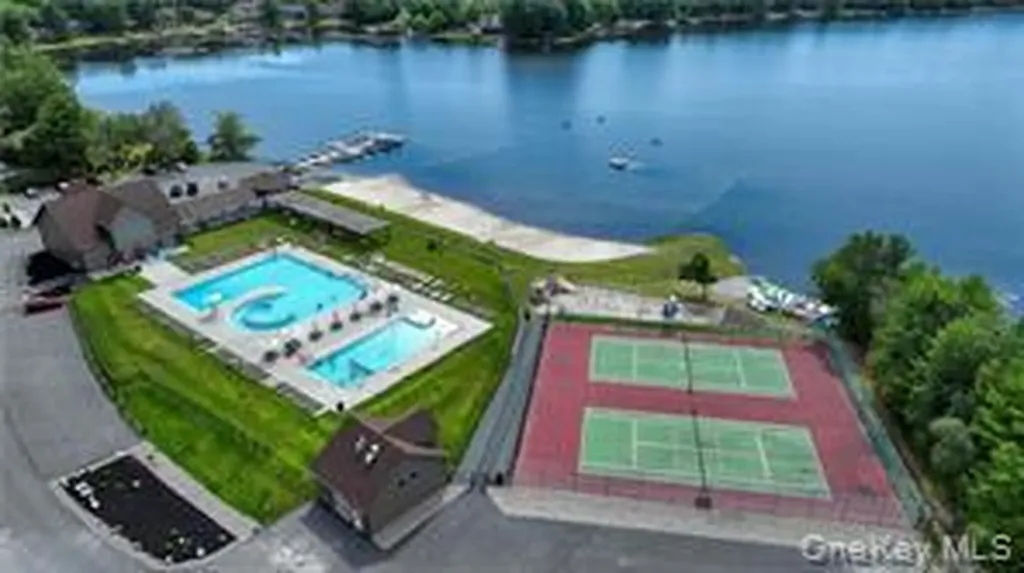 61 Lake Shore Drive E Rock Hill NY 12775