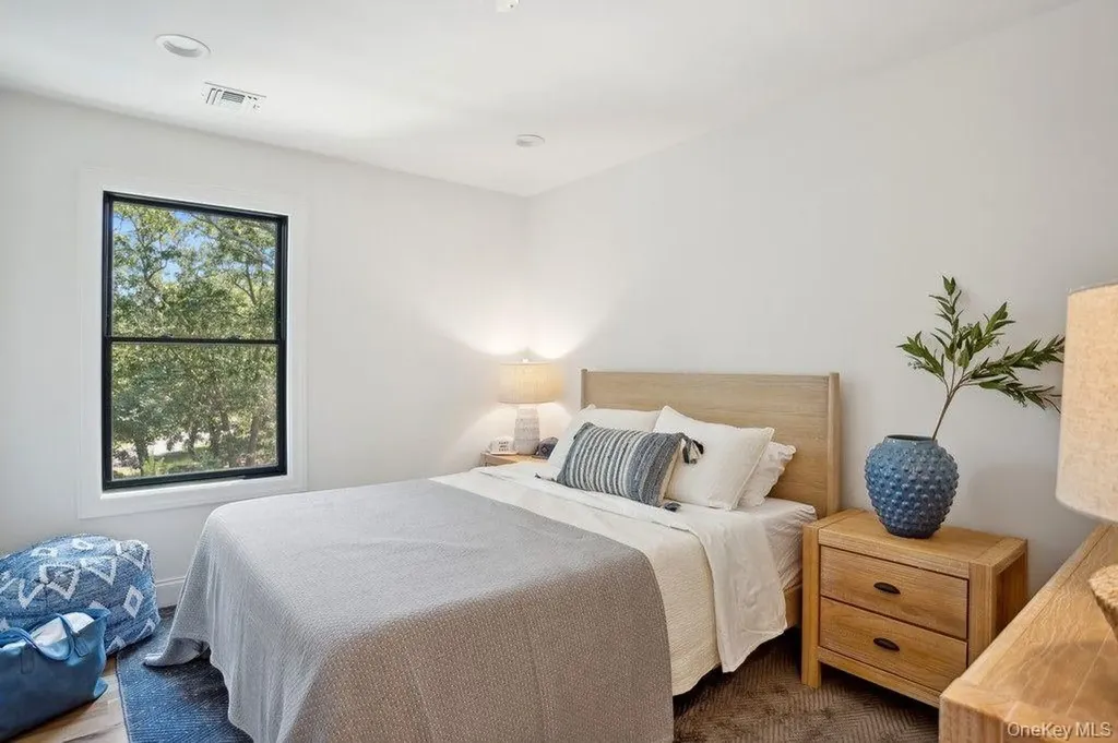 4 Squaw Road East Hampton NY 11937