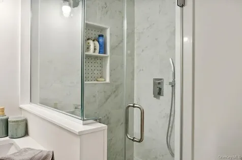 4 Squaw Road East Hampton NY 11937