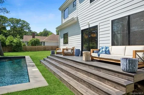 4 Squaw Road East Hampton NY 11937