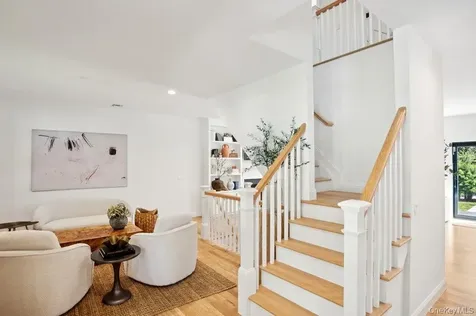 4 Squaw Road East Hampton NY 11937