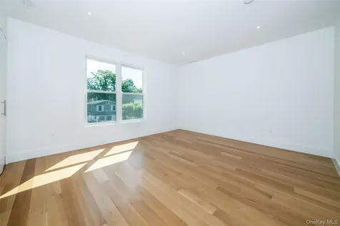 208 Florence Street Mamaroneck NY 10543
