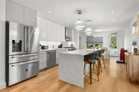 208 Florence Street Mamaroneck NY 10543