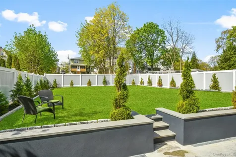 208 Florence Street Mamaroneck NY 10543