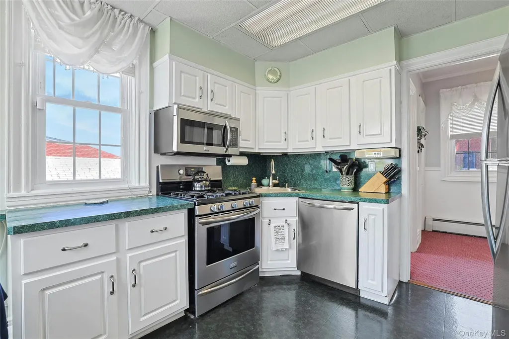 523 N Broadway Yonkers NY 10701