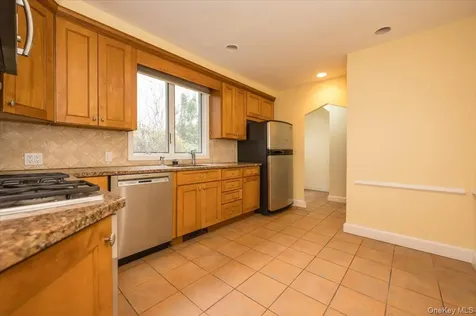 1 Edna Place New Rochelle NY 10804