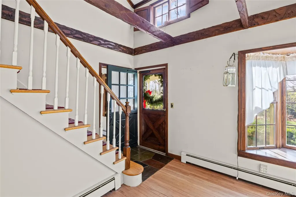 91 Quaker Path Stony Brook NY 11790