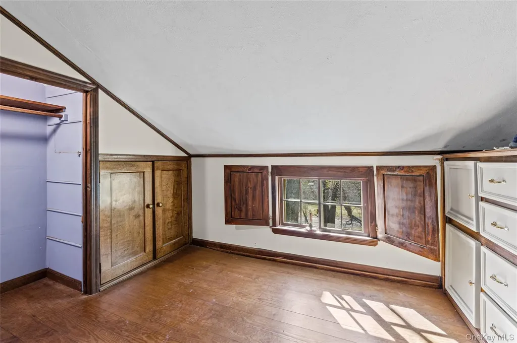 91 Quaker Path Stony Brook NY 11790