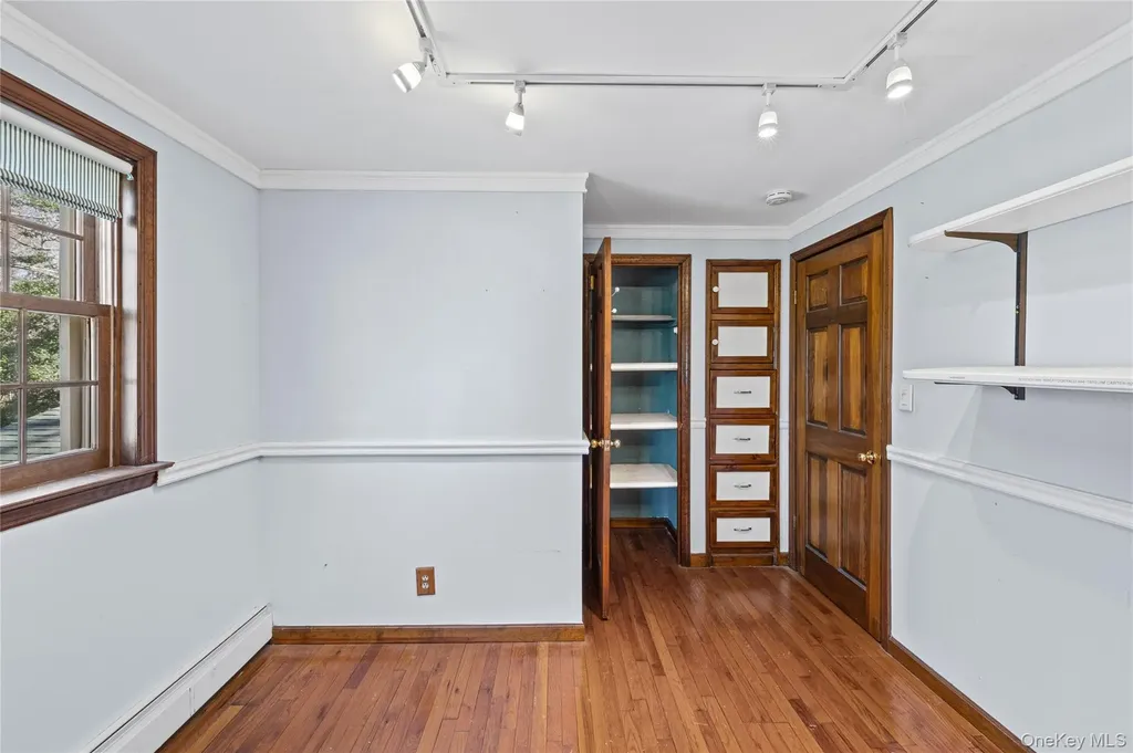 91 Quaker Path Stony Brook NY 11790