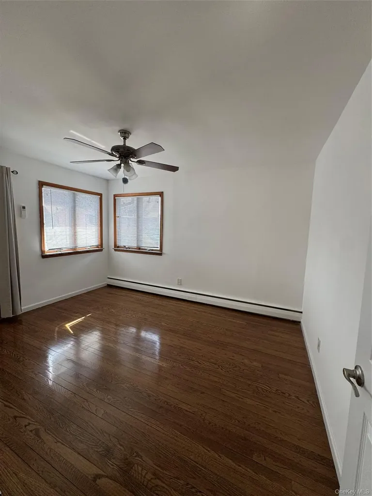 15 Belmont Blvd Boulevard Elmont NY 11003