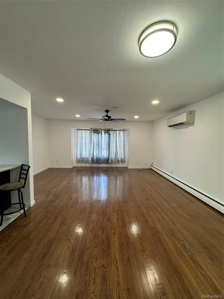 15 Belmont Blvd Boulevard Elmont NY 11003