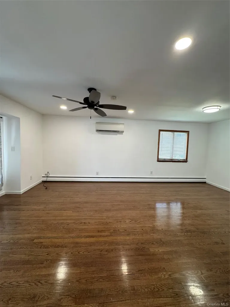 15 Belmont Blvd Boulevard Elmont NY 11003