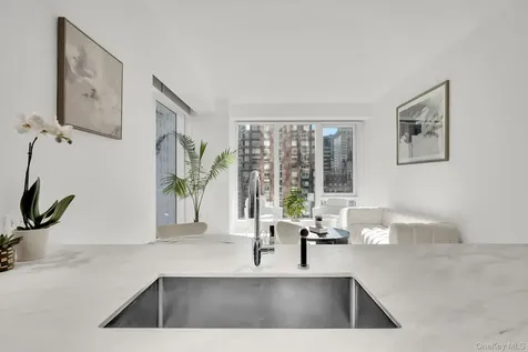 138 E 50th Street New York (manhattan) NY 10022