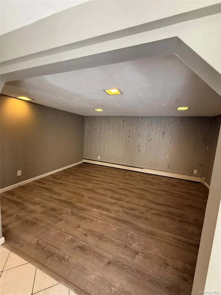 60 Wheatfield Lane Commack NY 11725