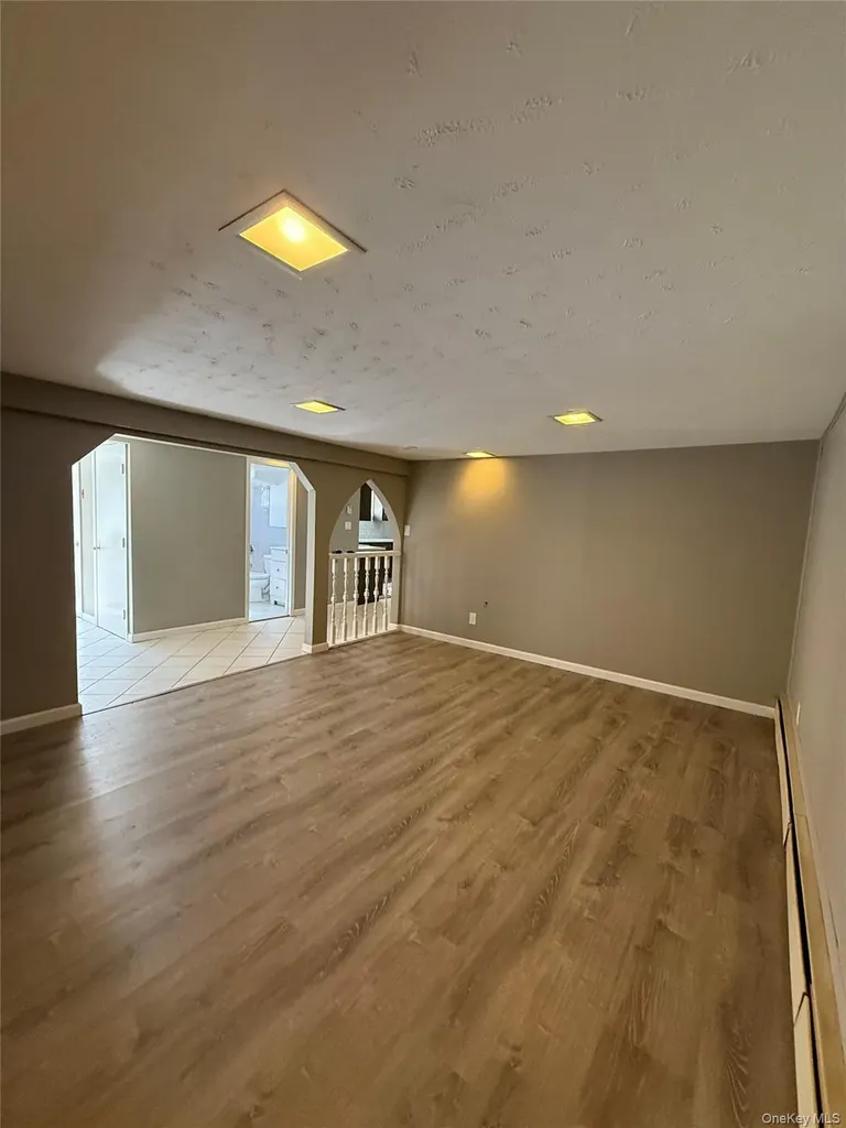 60 Wheatfield Lane Commack NY 11725