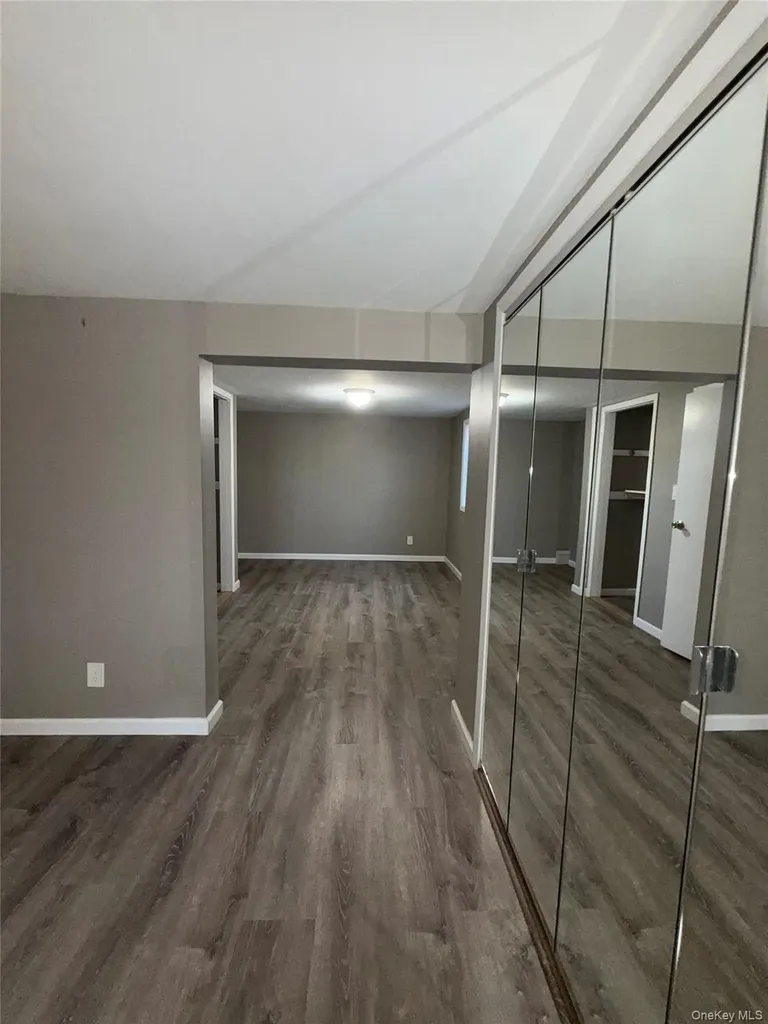 60 Wheatfield Lane Commack NY 11725