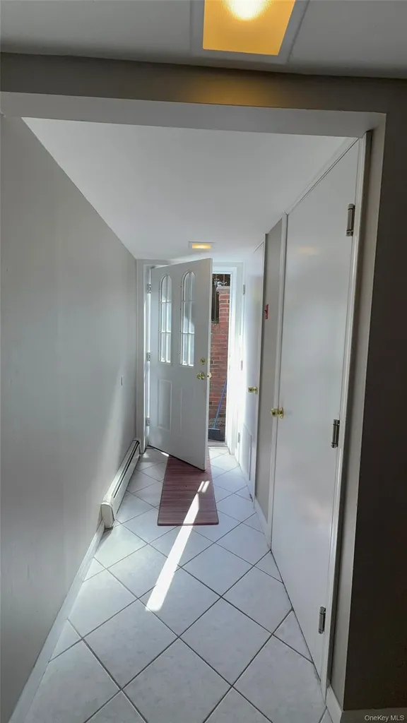 60 Wheatfield Lane Commack NY 11725