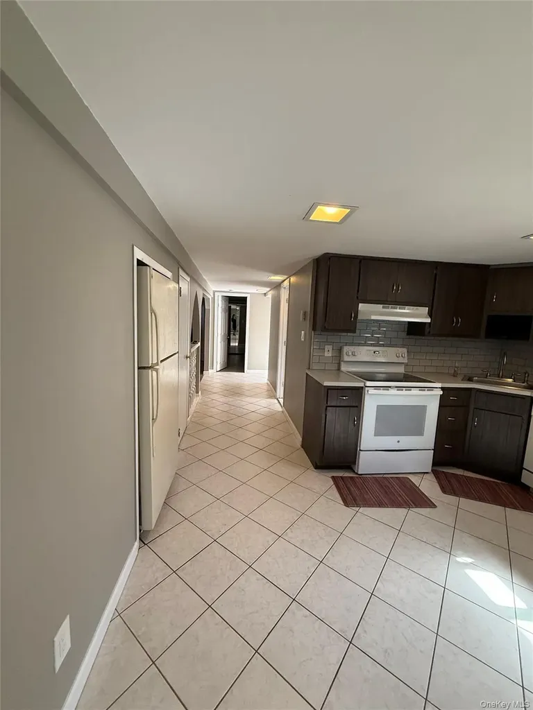 60 Wheatfield Lane Commack NY 11725