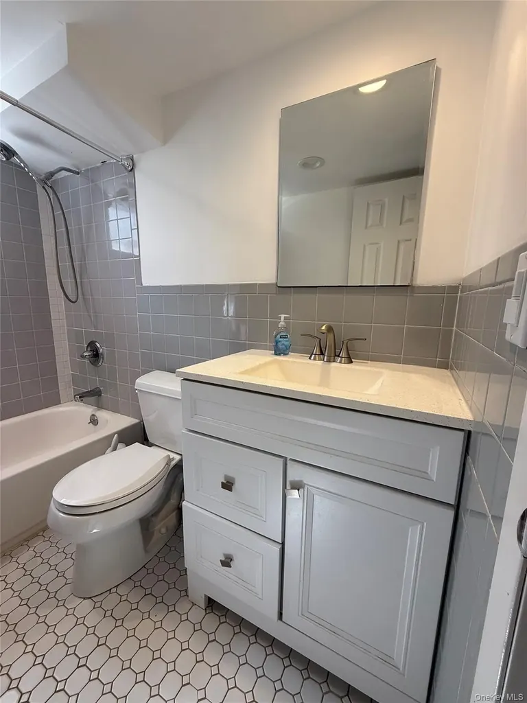 60 Wheatfield Lane Commack NY 11725