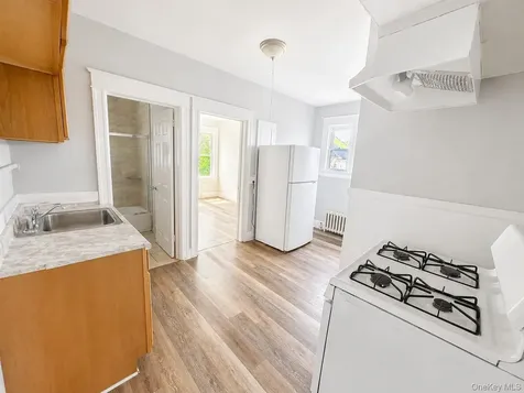 144 Mansion Street Poughkeepsie NY 12601
