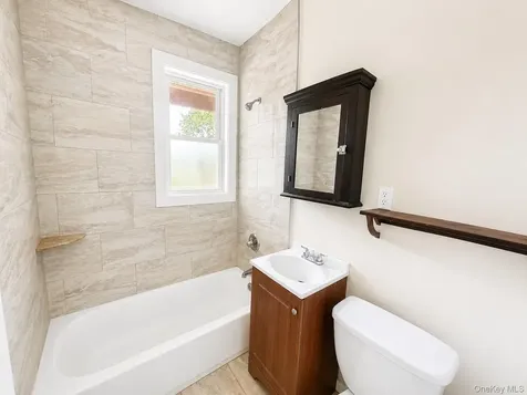 144 Mansion Street Poughkeepsie NY 12601