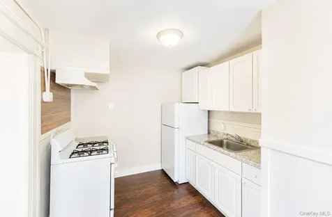 144 Mansion Street Poughkeepsie NY 12601