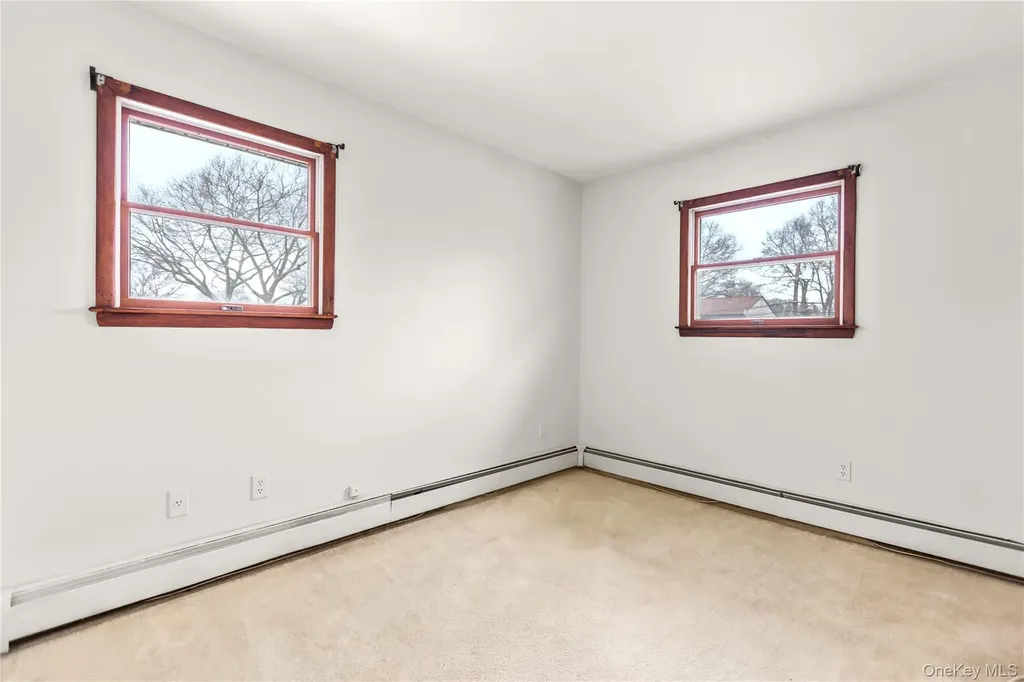 18 Brandywine Drive Mastic NY 11950