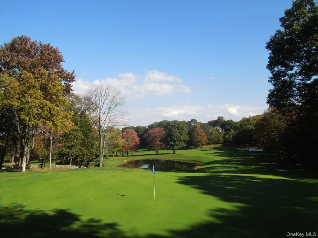 612 Heritage Hills Somers NY 10589