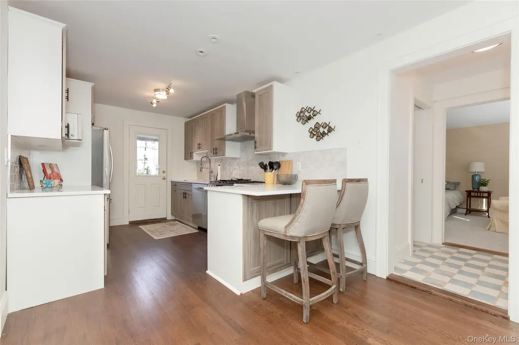 211 Bowne Street Bronx NY 10464