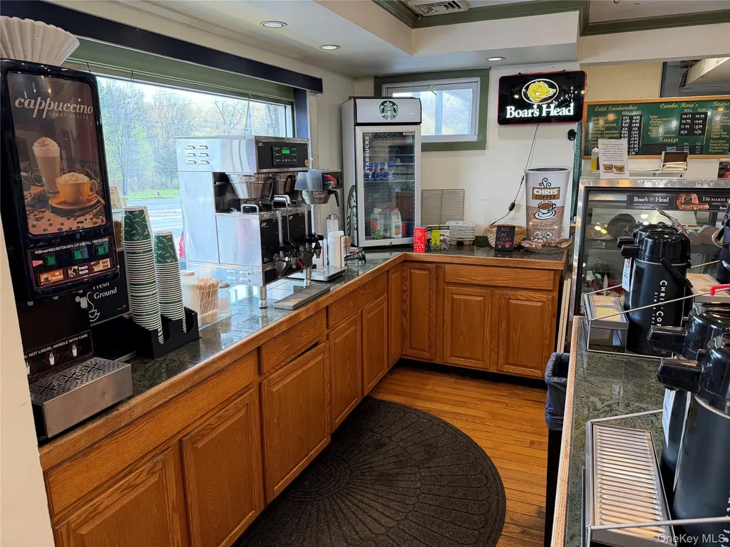 3743 Route 9w Highland NY 12528