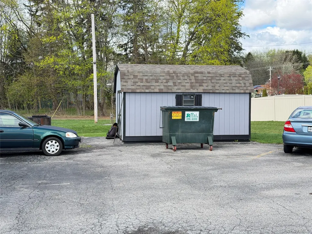 3743 Route 9w Highland NY 12528