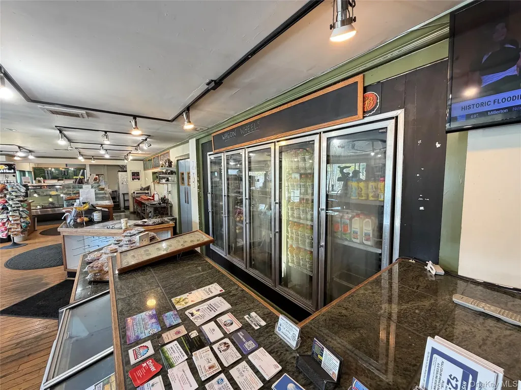 3743 Route 9w Highland NY 12528