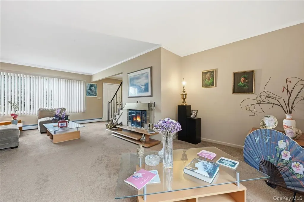 16 Seaway Drive Copiague NY 11726