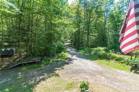 885 Grandview Road Hancock NY 13783